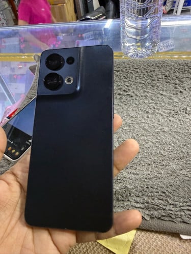 Oppo Reno8 5G Ram12G Memory256G ក្រុមហ៊ុនសុីមពីរ មានឆ្នាំងសាក