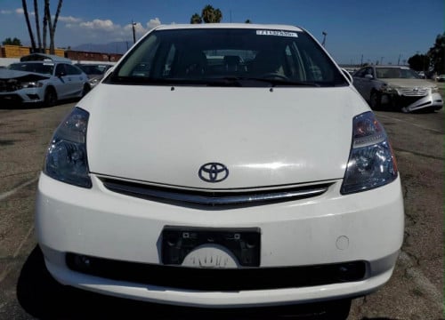 Prius 08  full ក្នុងលឿង 9មុឺនម៉ាយ