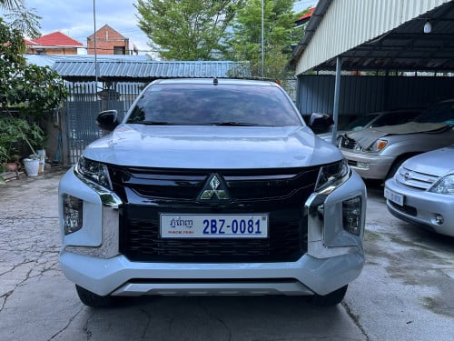 Triton 2023 Full option