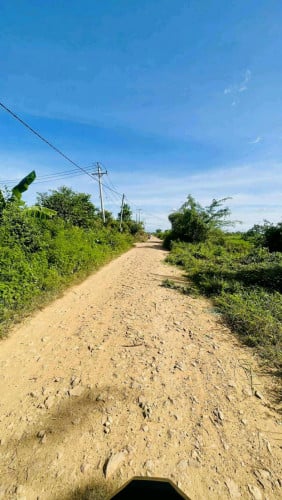 ដីចំការក្រូចអូរខ្ជាយ ក្បាល 18m x 21m (ប្លង់រឹង)☎010843466