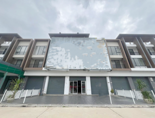 ផ្ទះអាជីវកម្មបីជាប់គ្នាសម្រាប់ជួល | Three Shophouses for Rent