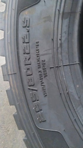 295-80R22,5 = 11.00R22,5 ថ្មី