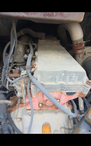 Isuzu 8ton  2001 Tax paper clearance sale $13500