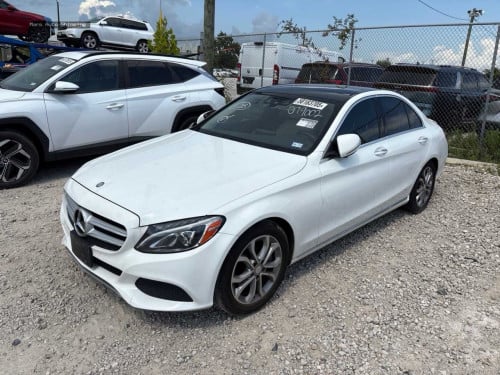 Mercedes Benz C300 2015