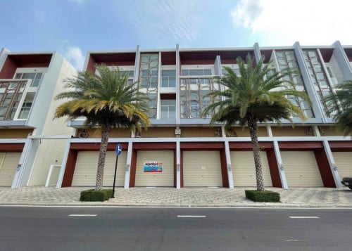 Shop house for rent 6A