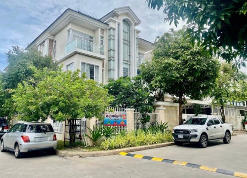 Villa for rent Chip Mong Sen Sok