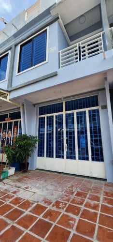 ផ្ទះលក់បន្ទាន់​