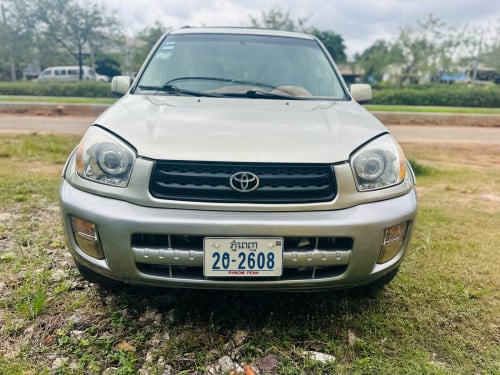 សួរស្តីបងប្អូនតោះឡានលក់Toyota Rav4ឆ្នាំ2001Full Optionប៉ុង1តំលៃ9500$ចរចារបានរៀបចំស្អាតស្រេច