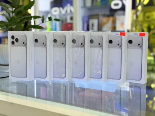 17 Pro Max ពណ៌ ស ZA 256GB No Active