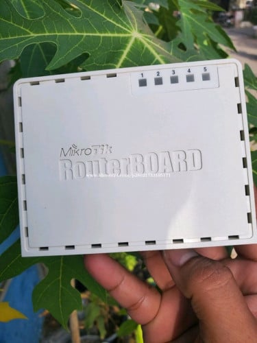 20$ Mikrotik rb 750