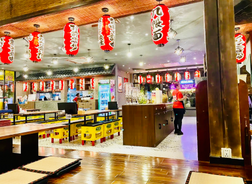 Commercial Shop-Restaurant For Rent in BKK1, Land Size: 16x33m, 7,000$ (Nego), Good For All Business