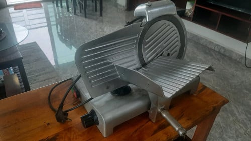 Meat Slicer./Bread Slicer. For SALE!