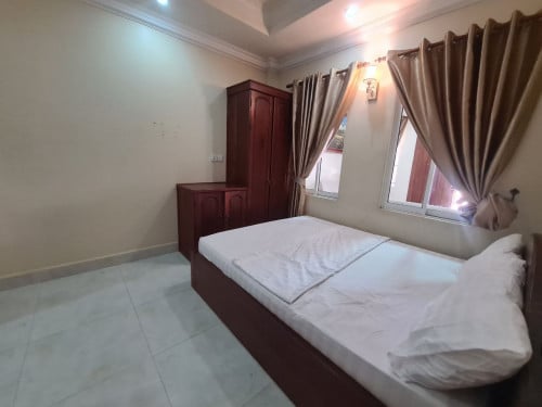 Western 2Bedroom Apartment Russian Market