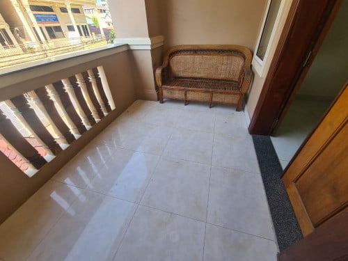 Western 2Bedroom Apartment Russian Market