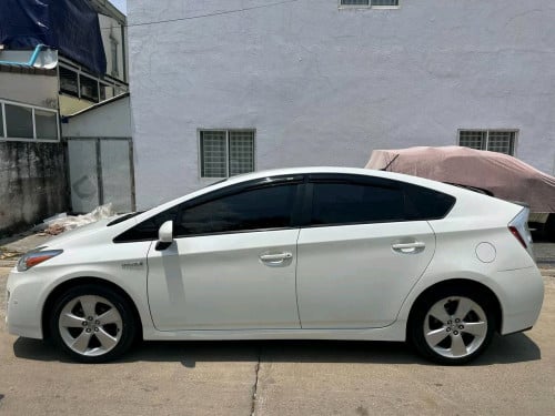 ឡានជួល​