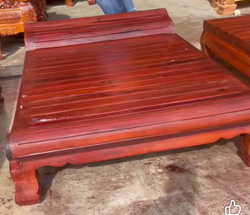 គ្រែព្រះនាងលក់