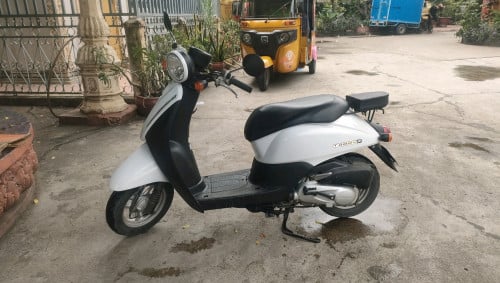 ម៉ូតូធូរដេរ ប្រើប៊ិចលក់