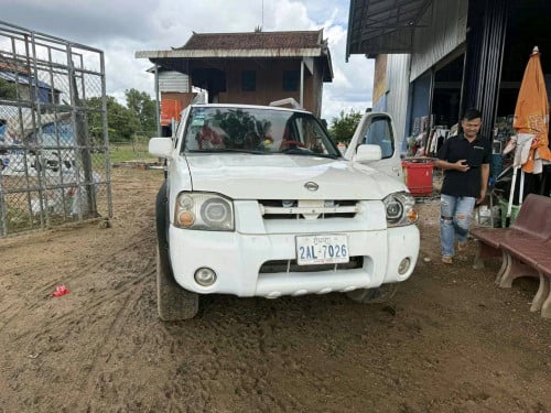 ឡាននីសាន់ ឆ្នាំ02 អូតូប៉ុង2 លក់តម្លៃ 6000$ ចរចា (ឯកសារគ្រប់)