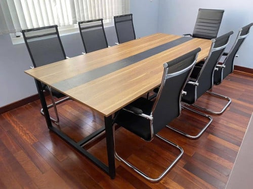 តុប្រជុំ ម៉ូយជាមួយដែរការធានរហូតដល់1 ឆ្នាំពេញ