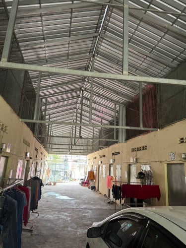 ផ្ទះជួល18បន្ទប់ និង ផ្ទះទាម 1ល្វែង