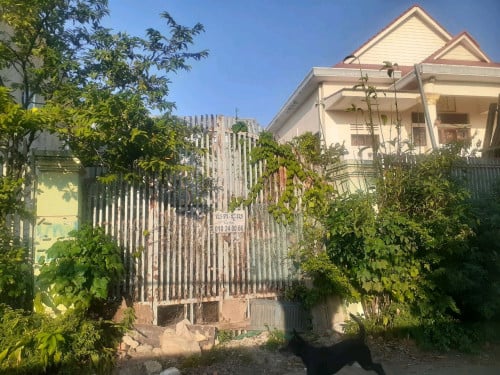 ដីទទេ ជួល តម្លឿ180$ ទំហំ180ម2 10m*18m