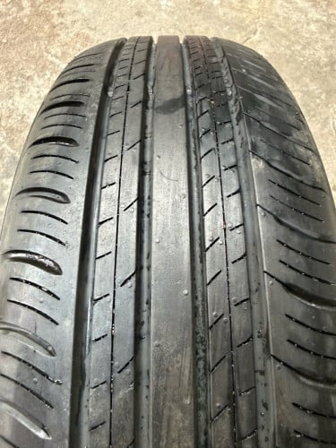 សំបក Dunlop 215/60/17 ថ្មី99% ដឺឡេ 2023 Made In Indonesia