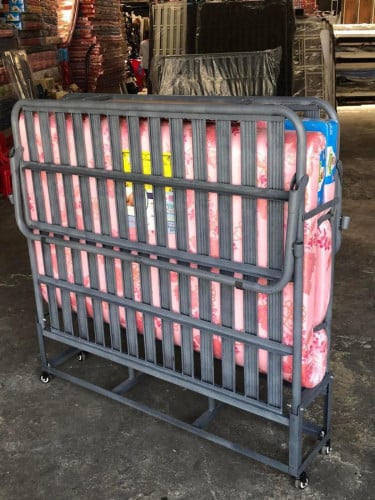 铁床Iron bedគ្រែដែក