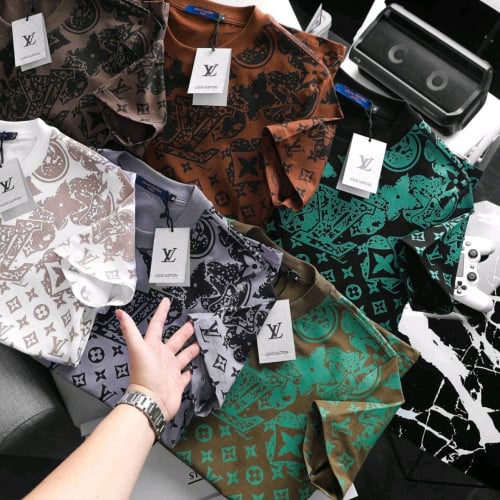 អាវយឺតដៃខ្លីកមូល ប្រេន LV Size M L XL 2XL