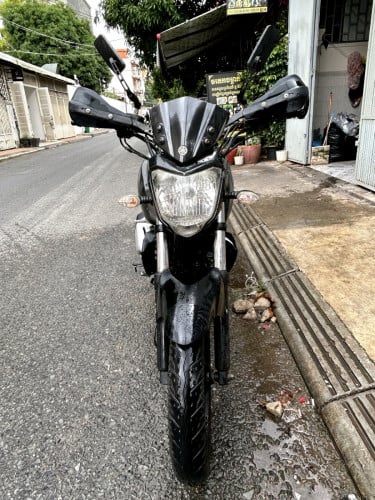 លក់ម៉ូតូyamaha fz153