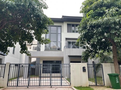 6Bedroom Single Villa for Rent at Borey Chip Mong Land 598