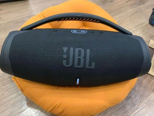 Booms Box 3 LED Speaker