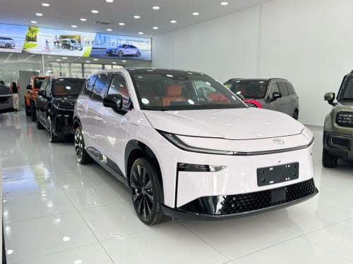 BZ3X 610km Full option