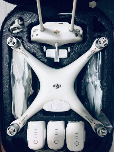 DJI PHANTOM 4 PRO V2