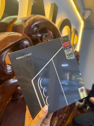 Fold 7 256GB ថ្មី ក្រុមហ៊ុន ធានា2 ឆ្នាំ + ធានាអេក្រង់