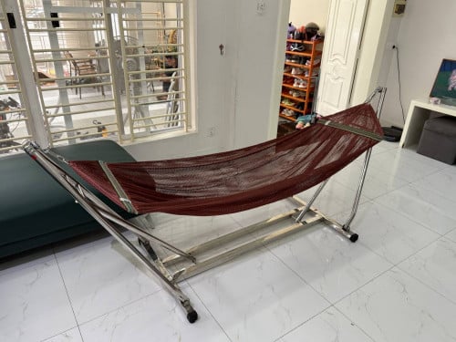 Hammock ( ឈុតអង្រឹង)