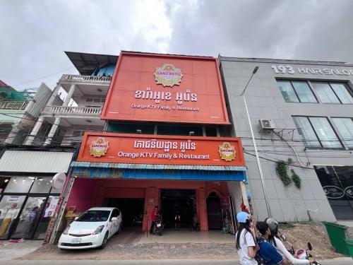 kTV for rent at បឹងត្របែក 2500$ ចរចាណ៍