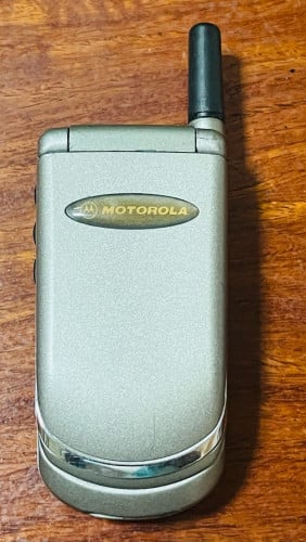 Motorola V998 សេរីចាស់  ប្រើបានធម្មតា