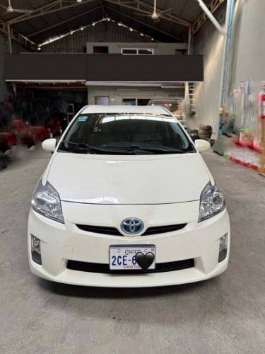 Prius 010 ជួល​ Car Rental​ 租的车​ ជាថ្ងៃ​ សប្ដាហ៍​  ឬខែ