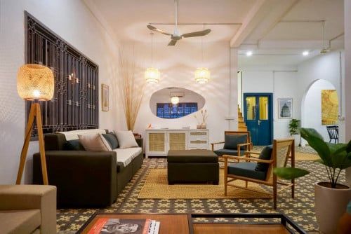 Renovated Duplex 5 Bedrooms Apartment for RENT in Daun Penh area