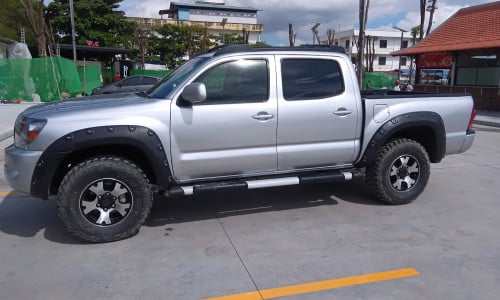 Tacoma V6 pog1 2005 2BNxx