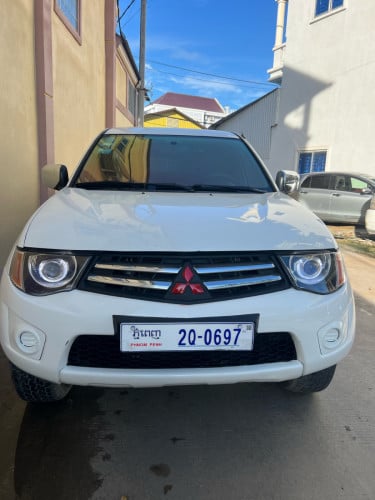 Triton 010 លេខដៃ ប៉ុង២ កាប់ពីតាស់