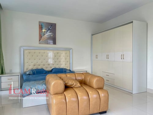 Twin B Villa For Rent In Borey Peng Beoung Snor