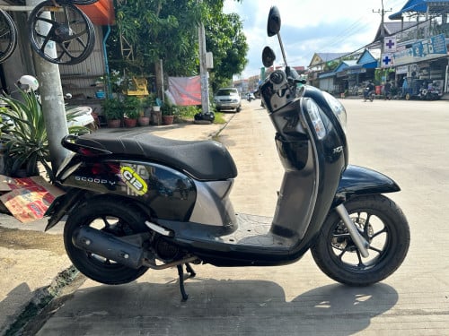 ស្កុបពី ម៉ាស៊ីនតាន់ កាតស៊ីន១០០% នៅហាងពន្លឺសុវណ្ណ