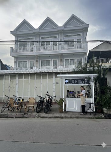 ជួលផ្នែកខាងមុខផ្ទះ ជួល១ល្វែង ក៍បាន ៣ល្វែងក៏បាន