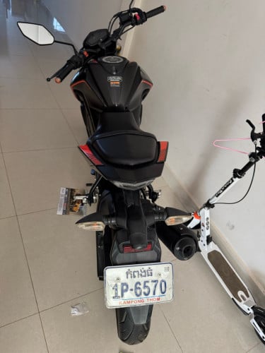 ម៉ូតូលក់