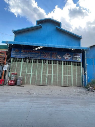 ឃ្លាំងជួល ស្ទឹងមានជ័យ