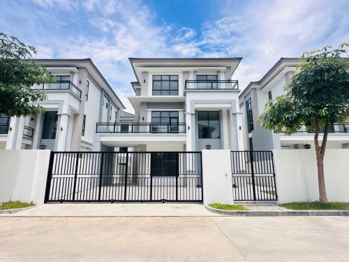 វីឡាឃ្វីនក្នុងបុរី រិទ្ធ598