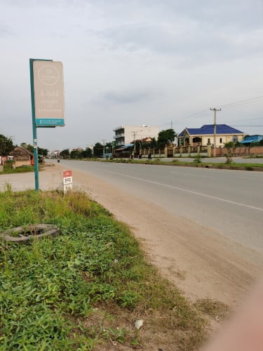 ដីលក់នៅលើផ្លូវជាតិលេខ៦A ពីភ្នំពេញមក 40KM.