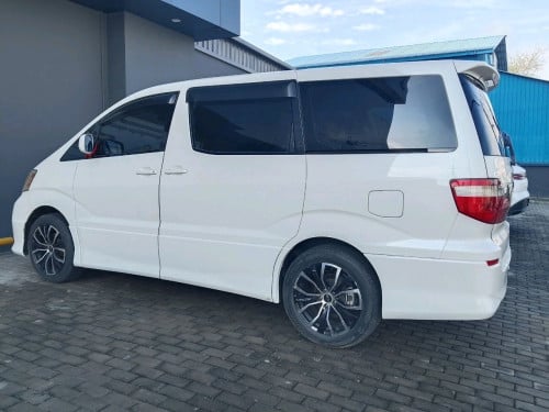 លក់ ALPHARD  04  V  4  ប៉ុង1 តម្លៃ15800$