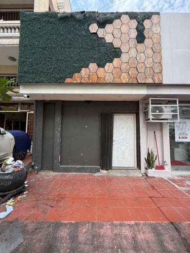 ហាងសំរាប់ជួលនៅទួលគោក | Shop for Rent​ at Toul Kork